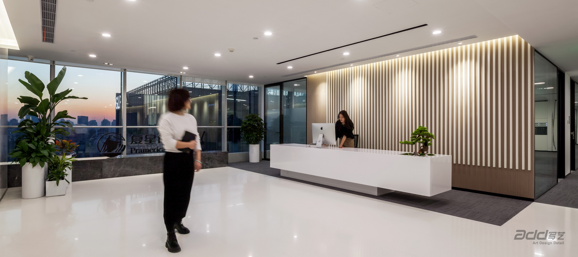 複星保德(dé)信(xin)辦(bàn)公(gōng)室設(shè)計(ji) 前(qian)廳實景圖-pc